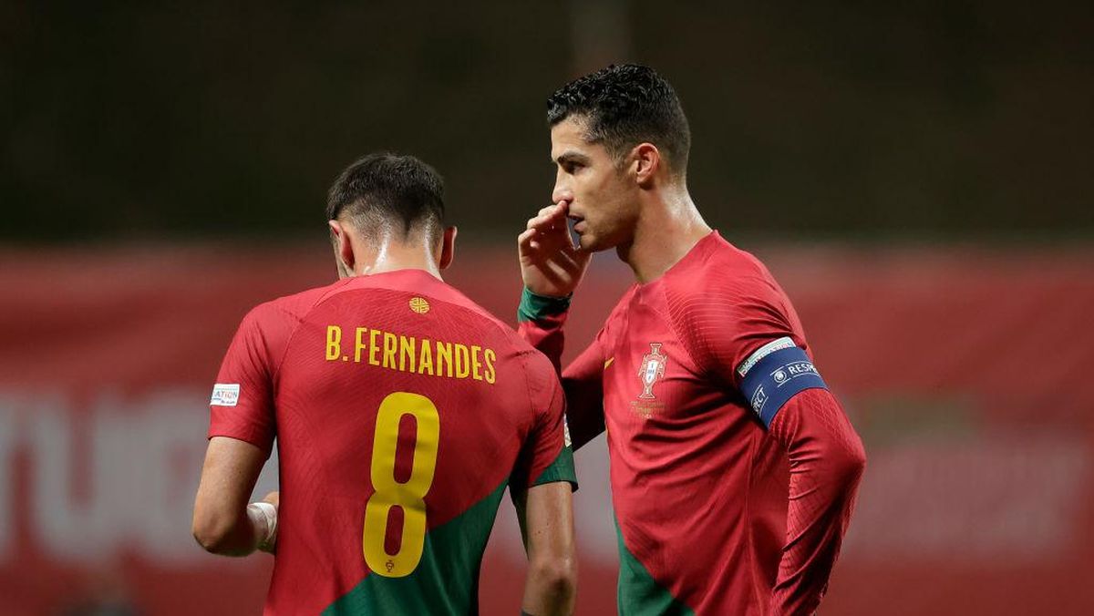 Ronaldo ngõ lời với Fernandes sang Ả Rập sát cánh cùng thi đấu